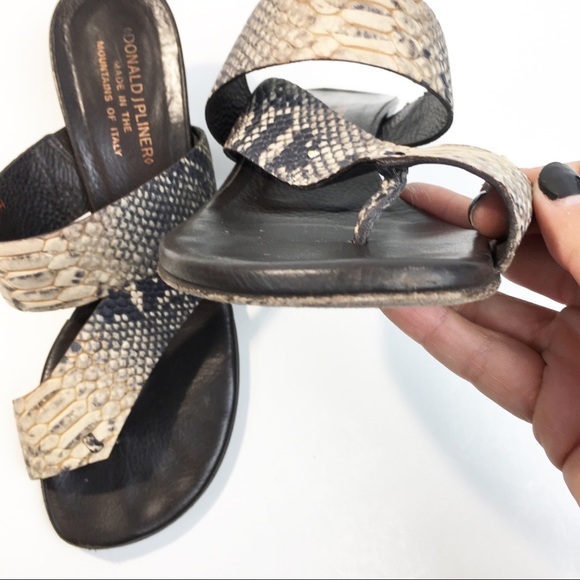 Donald J Pliner Viveca Snakeskin Kitten Heel 8 - Picture 9 of 10